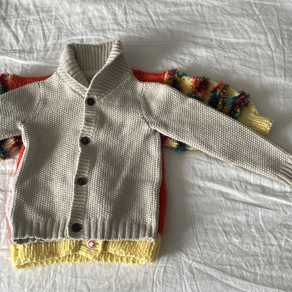 ADORABLE girls knit sweater approx 5T - Picture 5 of 5